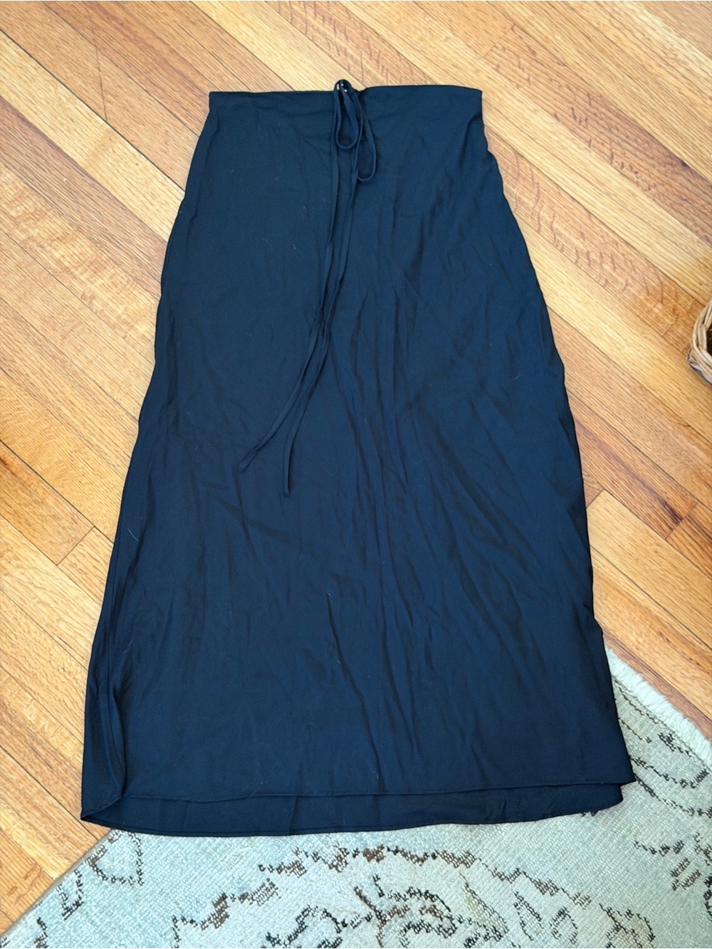 Abercrombie black midi skirt